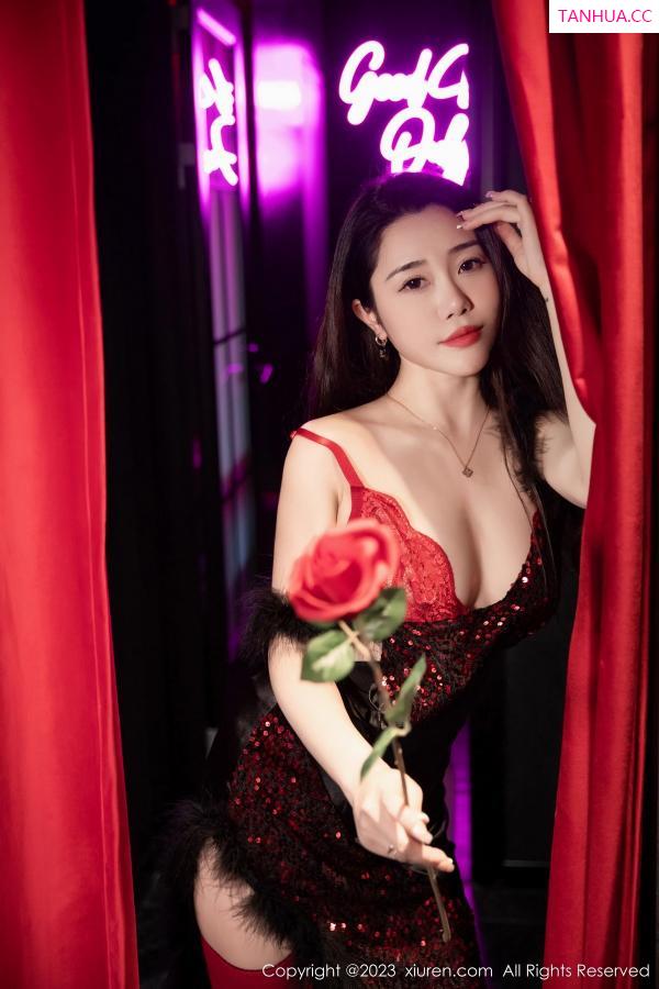   [XiuRen]高清写真图 2023.04.18 No.6587 严利娅Yuliya 丝袜美腿第22张图片